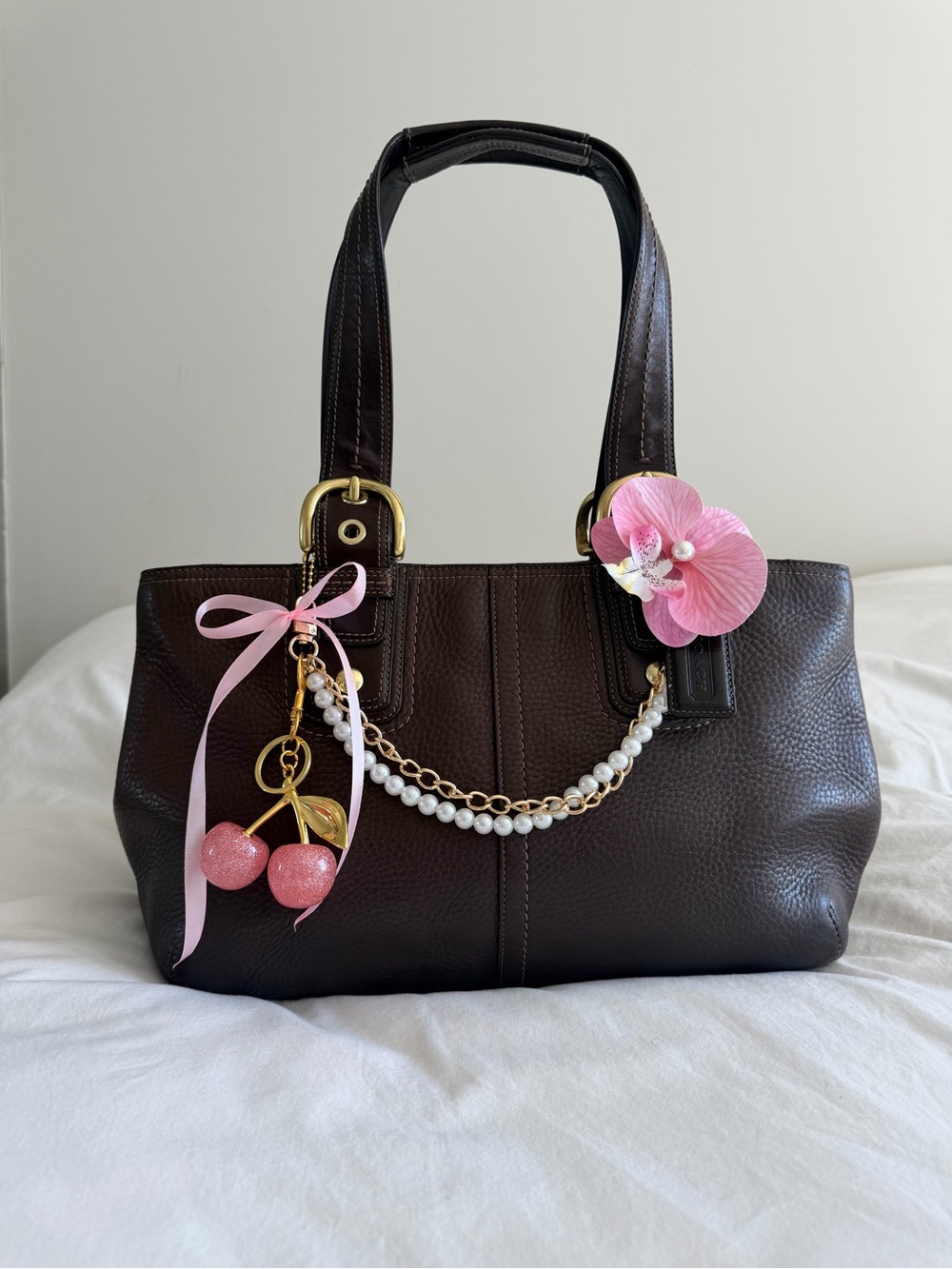 vintage Brown Coach Leather Soho Tote Bag w/gold hardware - Picture 3 of 10